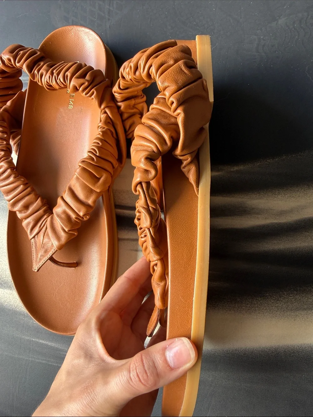 Women's Ruched Thong Sandals - Cognac